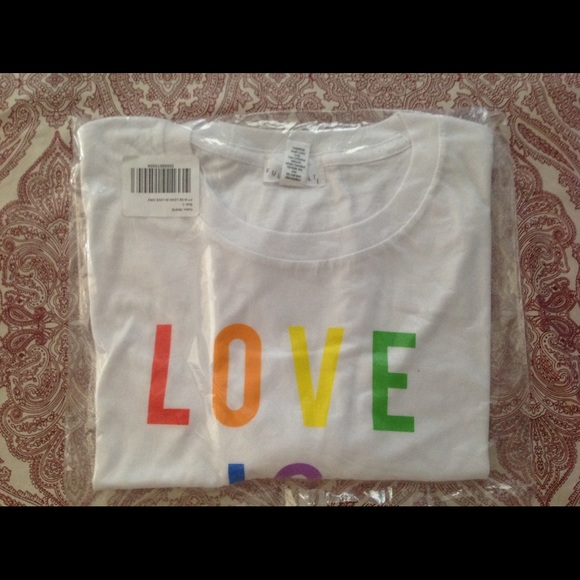 HP! NWT Full Tilt Love Is Love Crop Tee - Picture 6 of 6